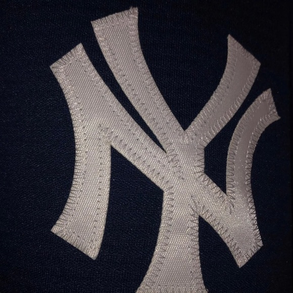 Majestic Mens Official New York Yankees Sweatshirt - Picture 5 of 7